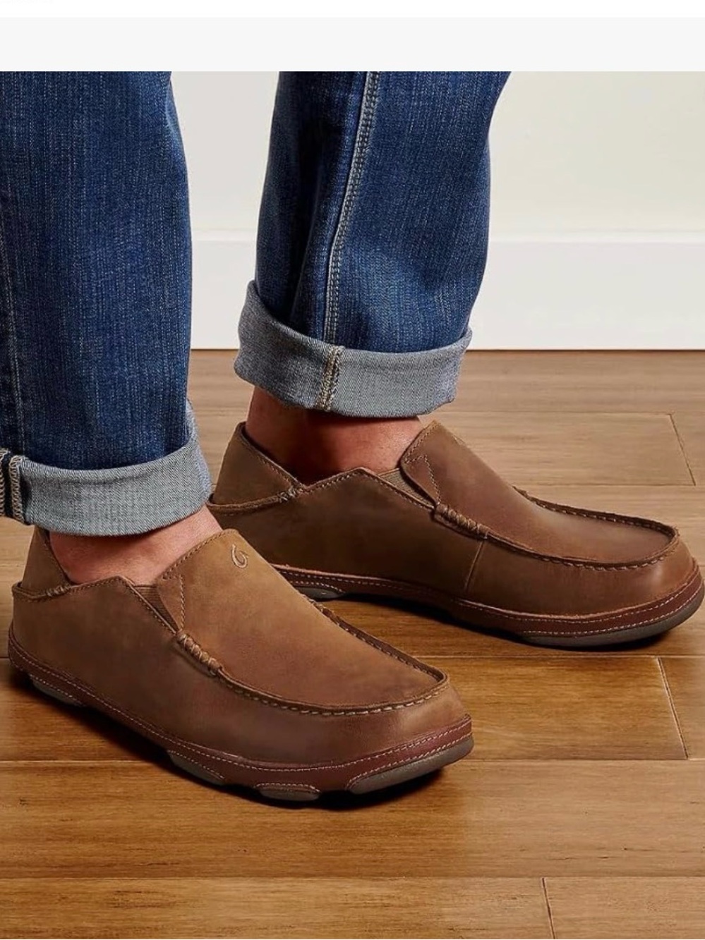 OluKai Men’s Slip-On Loafers in Chestnut Brown Size 8. (Worn once or twice.)